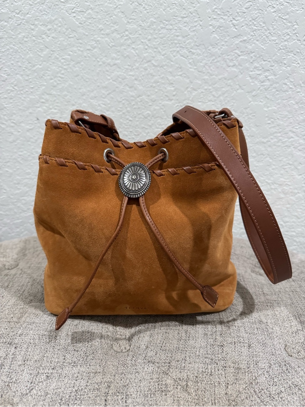 Tecovas Suede Drawstring Bucket Bag in Tan